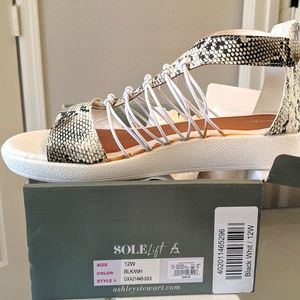 NIB Ashley Stewart snake skin gladiator sandals size 12